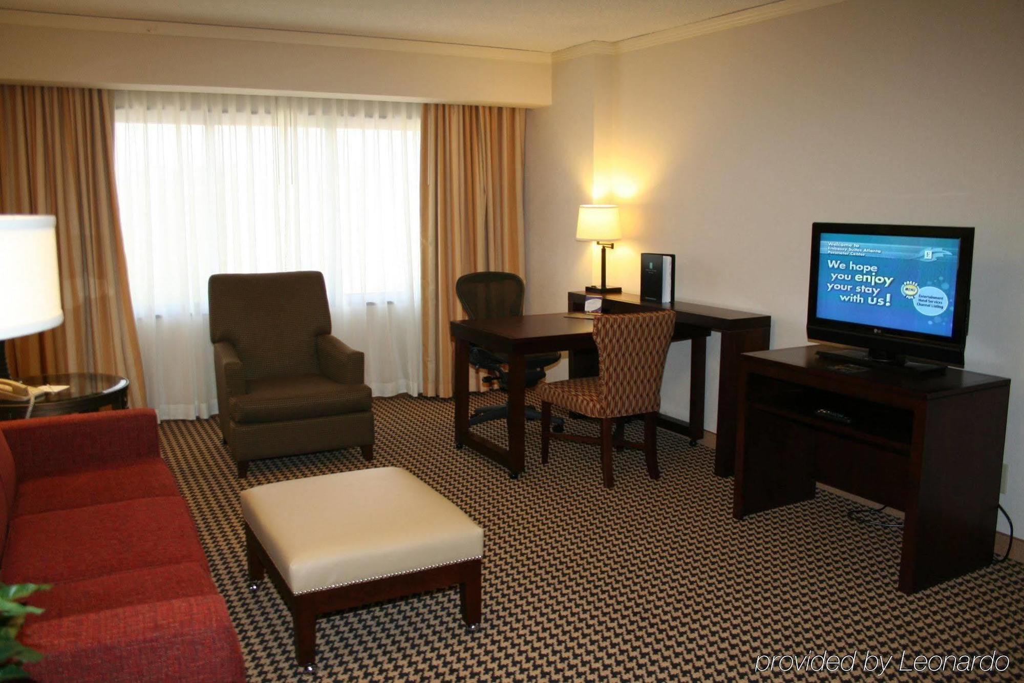 Embassy Suites By Hilton Atlanta Perimeter Center חדר תמונה